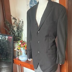 Mores Classic pinstripe Men's jacket, pants and tie. 100%wool
Size in descrip